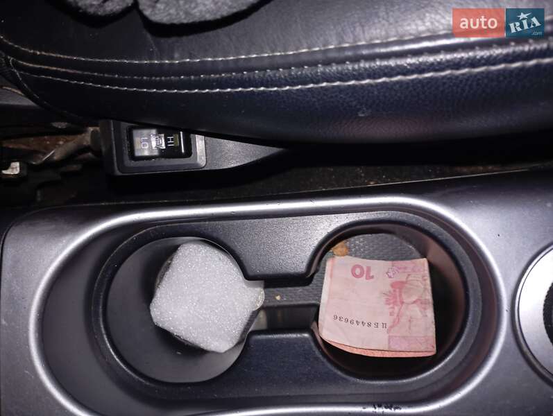 Внедорожник / Кроссовер Mitsubishi Outlander 2009 в Сторожинце