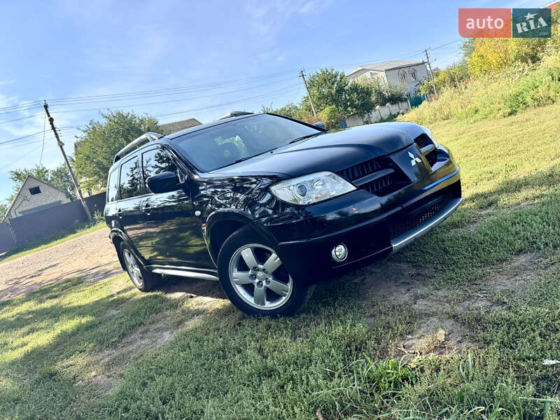 Внедорожник / Кроссовер Mitsubishi Outlander 2008 в 