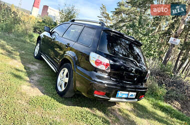 Внедорожник / Кроссовер Mitsubishi Outlander 2008 в 