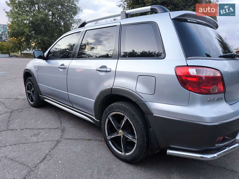 Внедорожник / Кроссовер Mitsubishi Outlander 2006 в Чернигове фото 14 Внедорожник / Кроссовер Mitsubishi Outlander 2006 в Чернигове