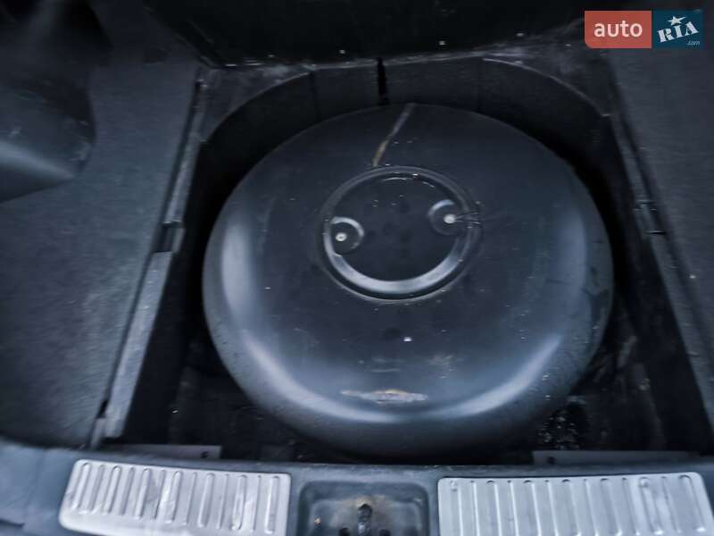 Внедорожник / Кроссовер Mitsubishi Outlander 2006 в Чернигове фото 13 Внедорожник / Кроссовер Mitsubishi Outlander 2006 в Чернигове