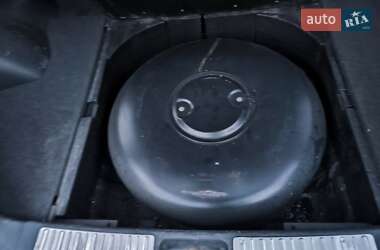 Внедорожник / Кроссовер Mitsubishi Outlander 2006 в 
