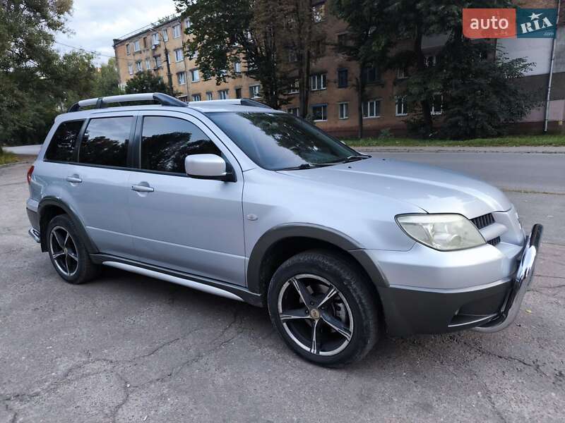 Внедорожник / Кроссовер Mitsubishi Outlander 2006 в Чернигове фото 21 Внедорожник / Кроссовер Mitsubishi Outlander 2006 в Чернигове