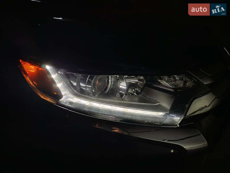 Позашляховик / Кросовер Mitsubishi Outlander 2016 в Білій Церкві фото 47 Позашляховик / Кросовер Mitsubishi Outlander 2016 в Білій Церкві