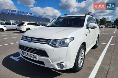 Внедорожник / Кроссовер Mitsubishi Outlander 2014 в Днепре