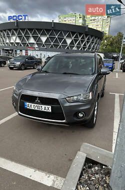 Внедорожник / Кроссовер Mitsubishi Outlander 2010 в Харькове