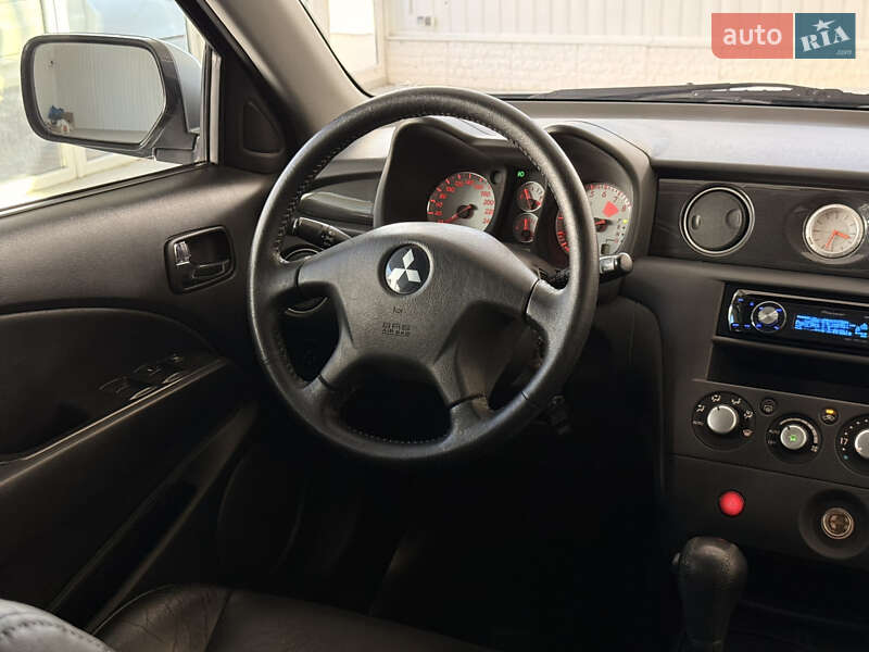 Внедорожник / Кроссовер Mitsubishi Outlander 2009 в Одессе