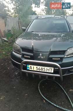 Внедорожник / Кроссовер Mitsubishi Outlander 2004 в Гайсине