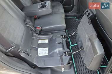 Внедорожник / Кроссовер Mitsubishi Outlander 2018 в 