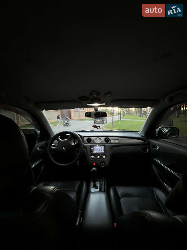 Позашляховик / Кросовер Mitsubishi Outlander 2006 в Чернігові