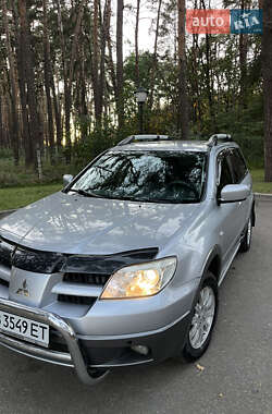 Внедорожник / Кроссовер Mitsubishi Outlander 2006 в 
