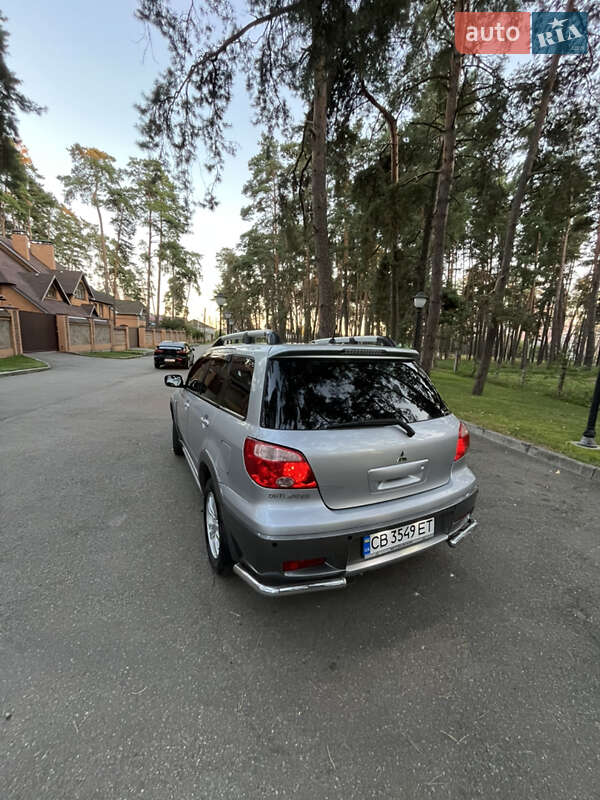 Позашляховик / Кросовер Mitsubishi Outlander 2006 в Чернігові