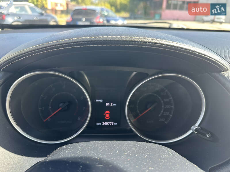 Позашляховик / Кросовер Mitsubishi Outlander 2009 в Ніжині
