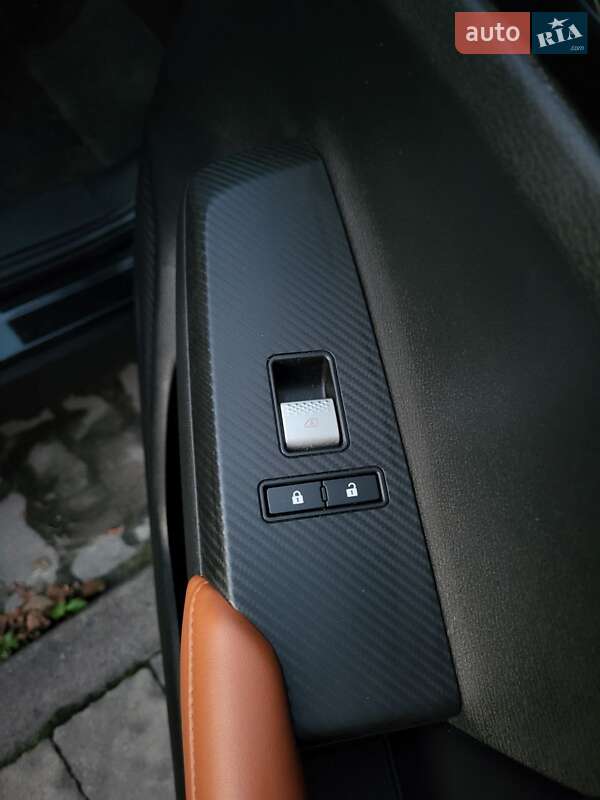 Позашляховик / Кросовер Mitsubishi Outlander 2022 в Львові