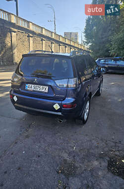 Внедорожник / Кроссовер Mitsubishi Outlander 2008 в 