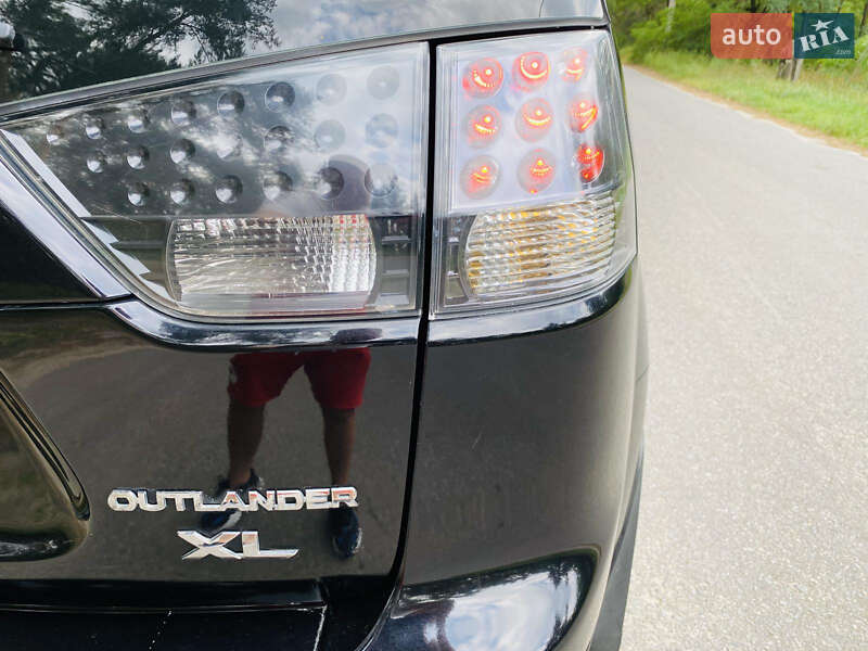 Позашляховик / Кросовер Mitsubishi Outlander 2008 в Харкові