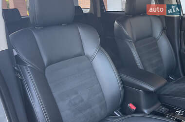 Внедорожник / Кроссовер Mitsubishi Outlander 2020 в 