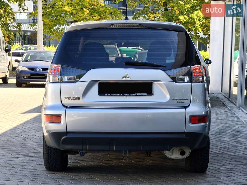 Позашляховик / Кросовер Mitsubishi Outlander 2010 в Дніпрі