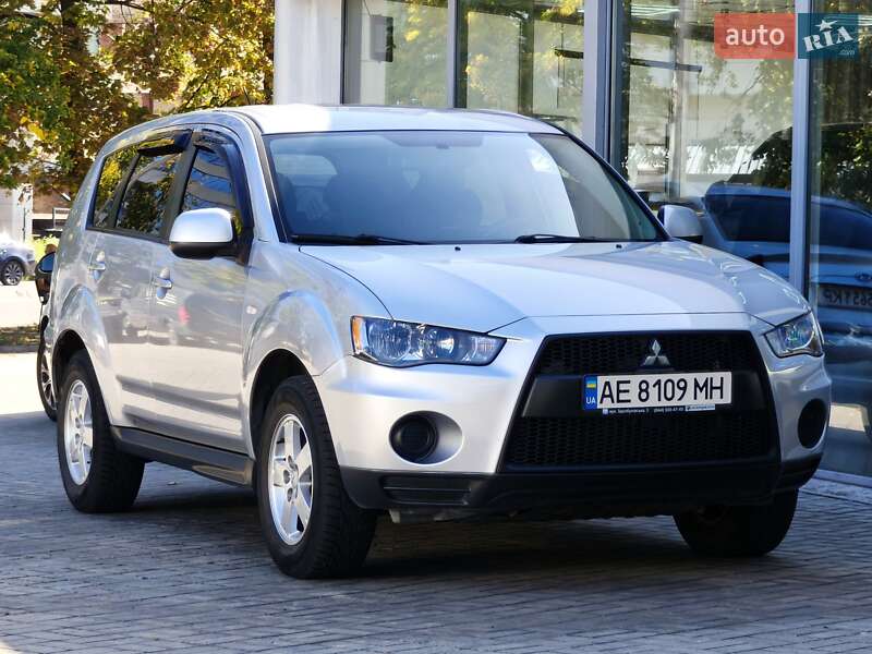 Позашляховик / Кросовер Mitsubishi Outlander 2010 в Дніпрі