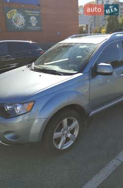 Внедорожник / Кроссовер Mitsubishi Outlander 2008 в 