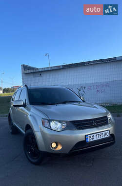 Внедорожник / Кроссовер Mitsubishi Outlander 2007 в 