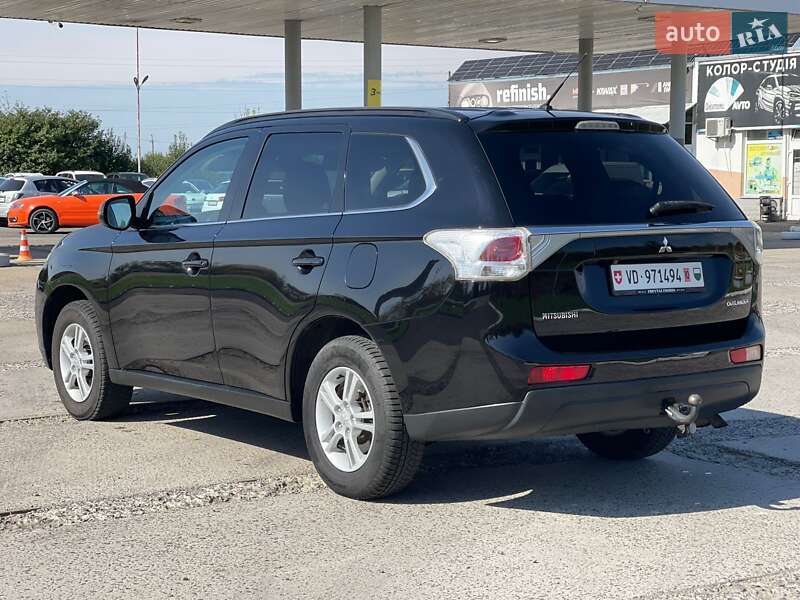 Внедорожник / Кроссовер Mitsubishi Outlander 2013 в Ужгороде