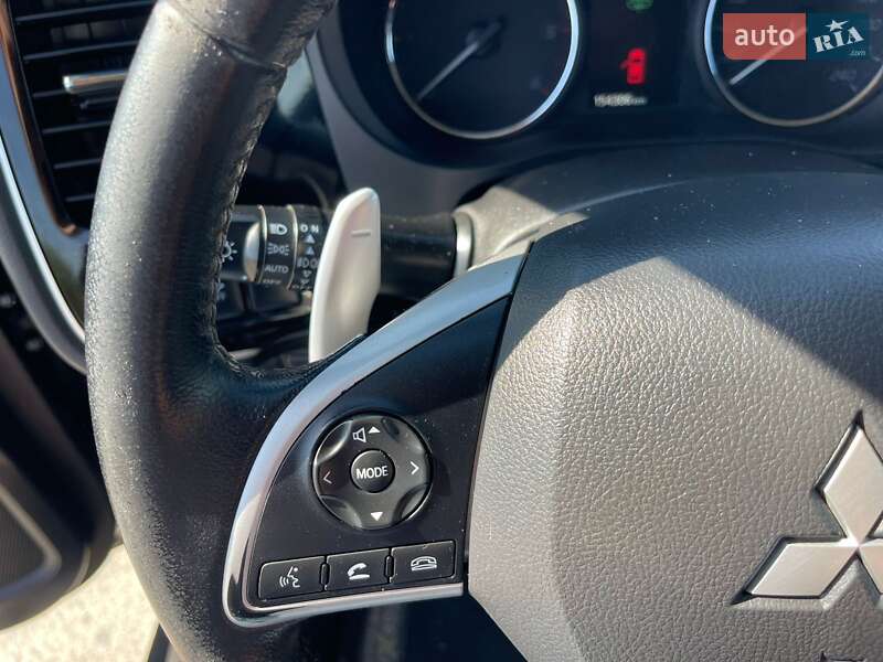 Внедорожник / Кроссовер Mitsubishi Outlander 2013 в Ужгороде