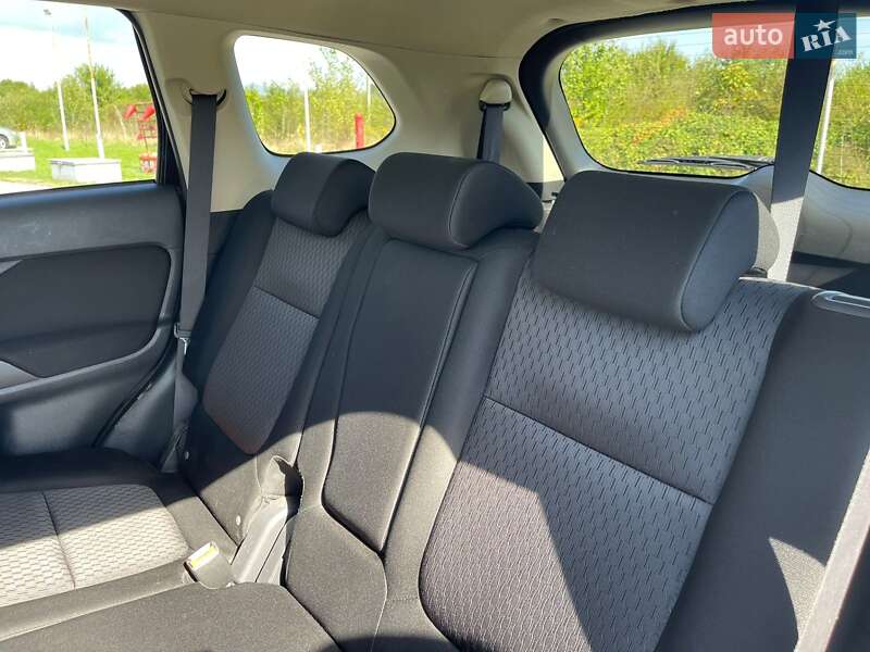 Внедорожник / Кроссовер Mitsubishi Outlander 2013 в Ужгороде