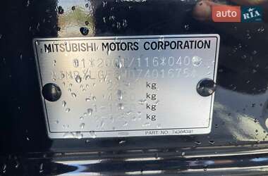 Внедорожник / Кроссовер Mitsubishi Outlander 2013 в 