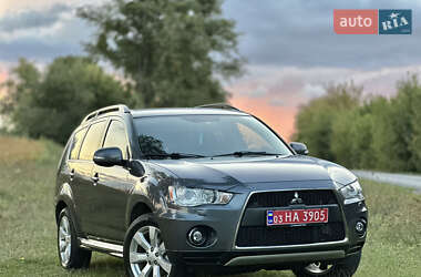 Внедорожник / Кроссовер Mitsubishi Outlander 2011 в Дубно