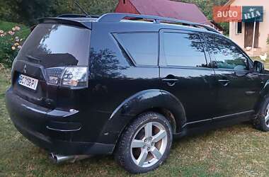 Внедорожник / Кроссовер Mitsubishi Outlander 2008 в 