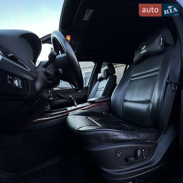 Позашляховик / Кросовер Mitsubishi Outlander 2016 в Чернігові