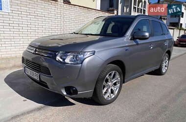 Внедорожник / Кроссовер Mitsubishi Outlander 2013 в Киеве
