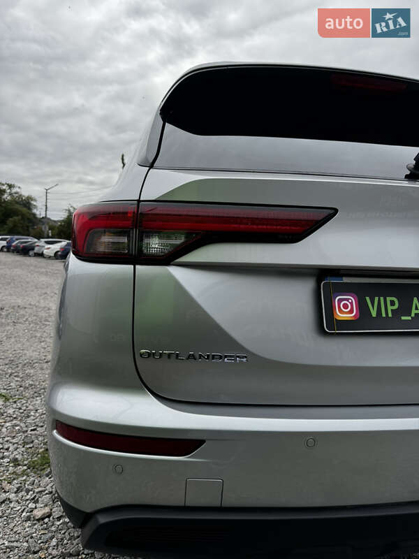 Внедорожник / Кроссовер Mitsubishi Outlander 2022 в Белой Церкви