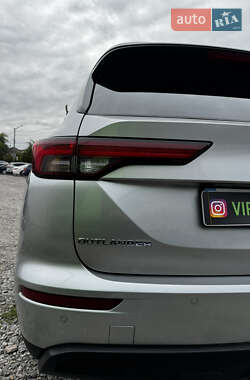Внедорожник / Кроссовер Mitsubishi Outlander 2022 в 