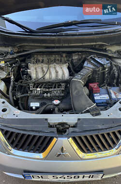 Внедорожник / Кроссовер Mitsubishi Outlander 2008 в 
