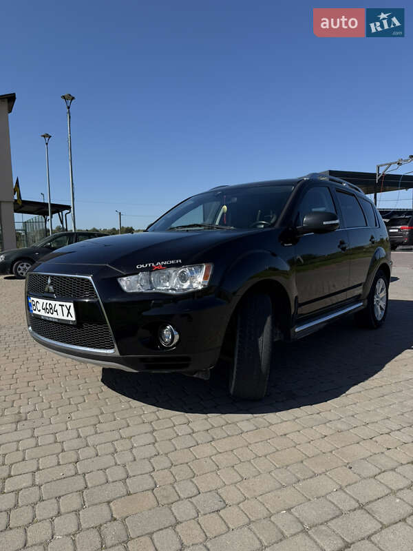 Позашляховик / Кросовер Mitsubishi Outlander 2010 в Львові