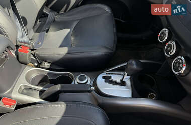 Внедорожник / Кроссовер Mitsubishi Outlander 2010 в 