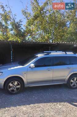 Позашляховик / Кросовер Mitsubishi Outlander 2007 в 