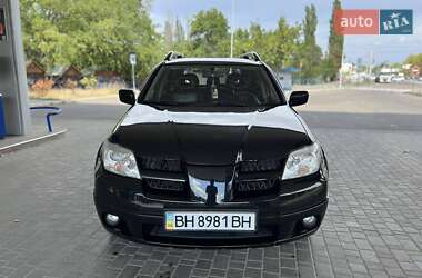 Внедорожник / Кроссовер Mitsubishi Outlander 2007 в 