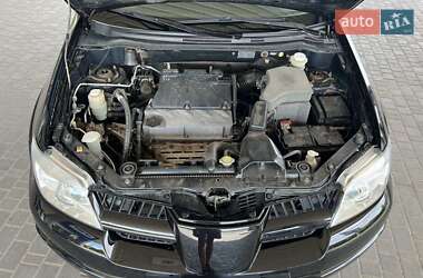 Внедорожник / Кроссовер Mitsubishi Outlander 2007 в 