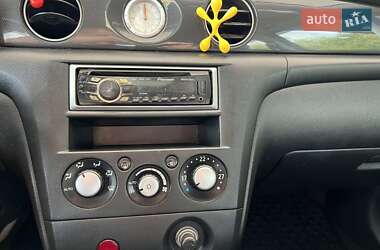 Внедорожник / Кроссовер Mitsubishi Outlander 2007 в 