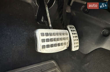 Внедорожник / Кроссовер Mitsubishi Outlander 2010 в 