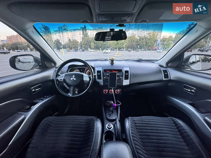 Внедорожник / Кроссовер Mitsubishi Outlander 2011 в Броварах