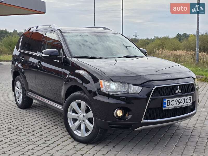 Внедорожник / Кроссовер Mitsubishi Outlander 2010 в Калуше
