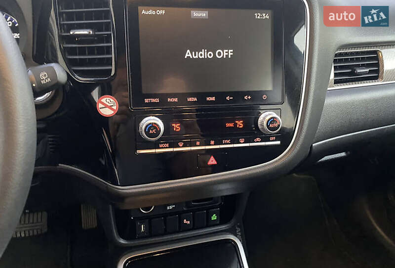 Внедорожник / Кроссовер Mitsubishi Outlander 2020 в Тернополе