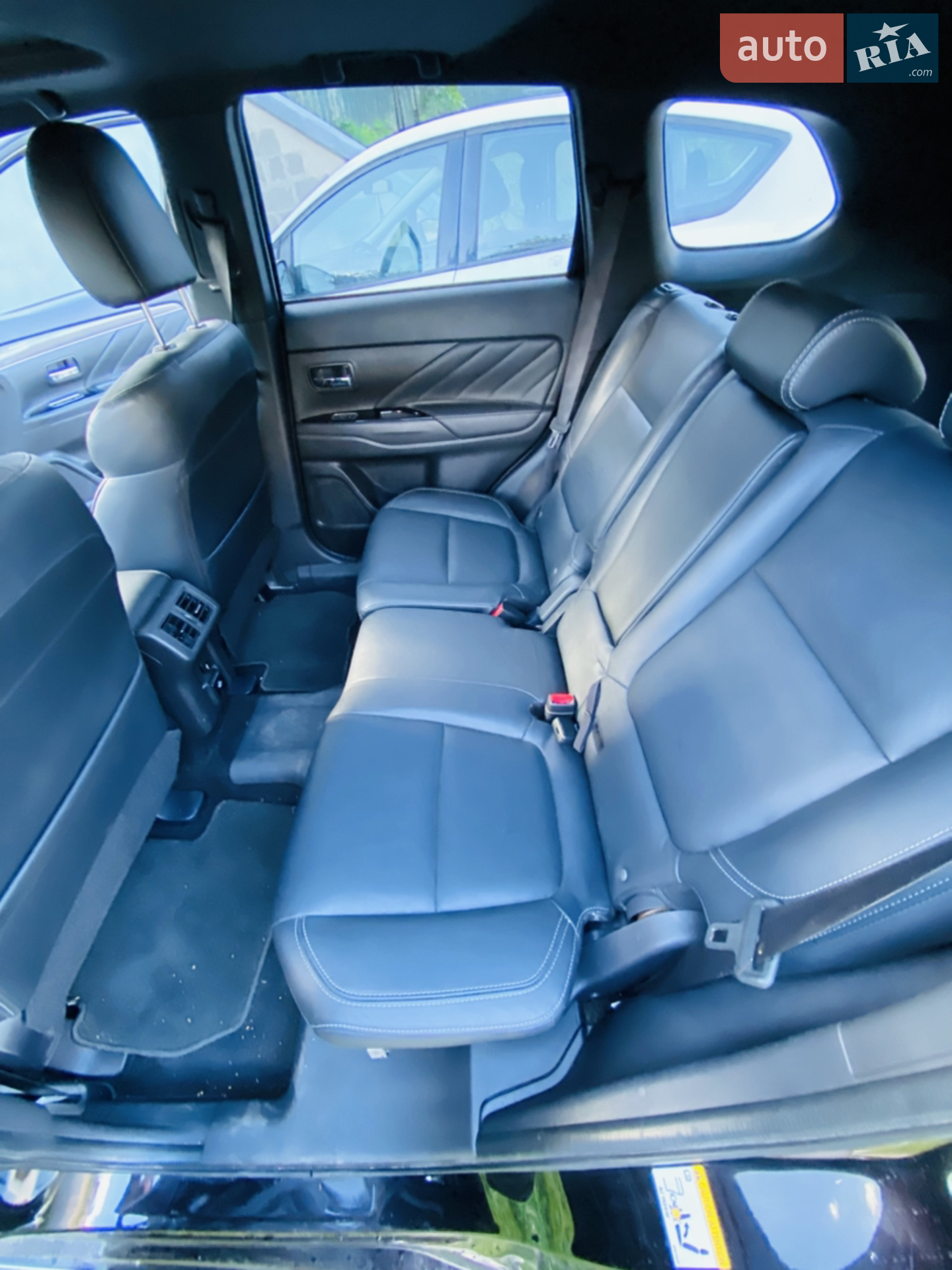 2019 Mitsubishi Outlander - мініатюра 6