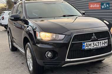 Внедорожник / Кроссовер Mitsubishi Outlander 2009 в 