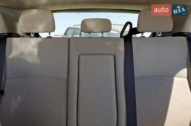 Внедорожник / Кроссовер Mitsubishi Outlander 2018 в 