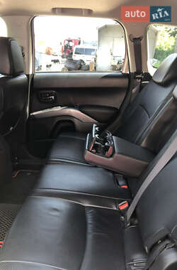 Внедорожник / Кроссовер Mitsubishi Outlander 2008 в 